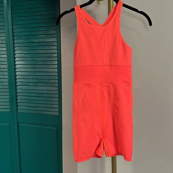Free People Movement Every Single Time Runsie. NWOT Neon Coral sz M/L - Picture 4 of 5